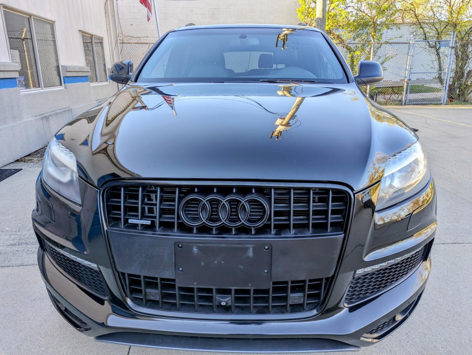 2015 Black /Black Leather Audi Q7 (WA1DGAFE5FD) with an 3.0L V6 F DOHC 24V engine, Automatic transmission, located at 603 Amelia Street, Plymouth, MI, 48170, (734) 459-5520, 42.378841, -83.464546 - Vehicles shown by appointment - Please call ahead - 734-459-5520, text 734-658-4573 or contact us via our web site at: http://www.selectmotors.com for complete Inventory, Photos, Videos and FREE Carfax Reports. 2015 Audi Q7 3.0T S Line Prestige. Black/black leather interior, 126K miles, a - Photo #11